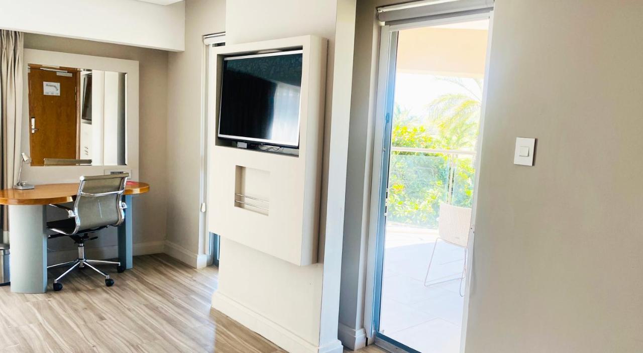 Holiday Inn Mauritius Mon Tresor By Ihg Plaine Magnien Eksteriør billede